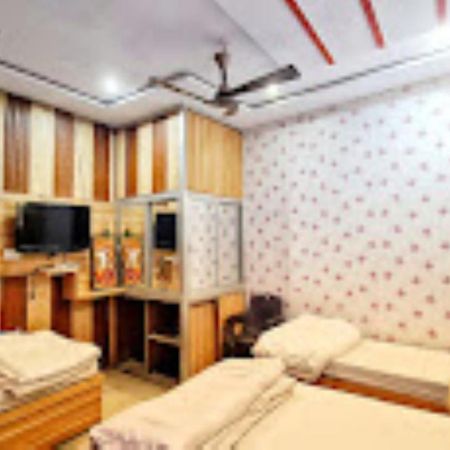 Abhiraj Guest House Mathura Luaran gambar