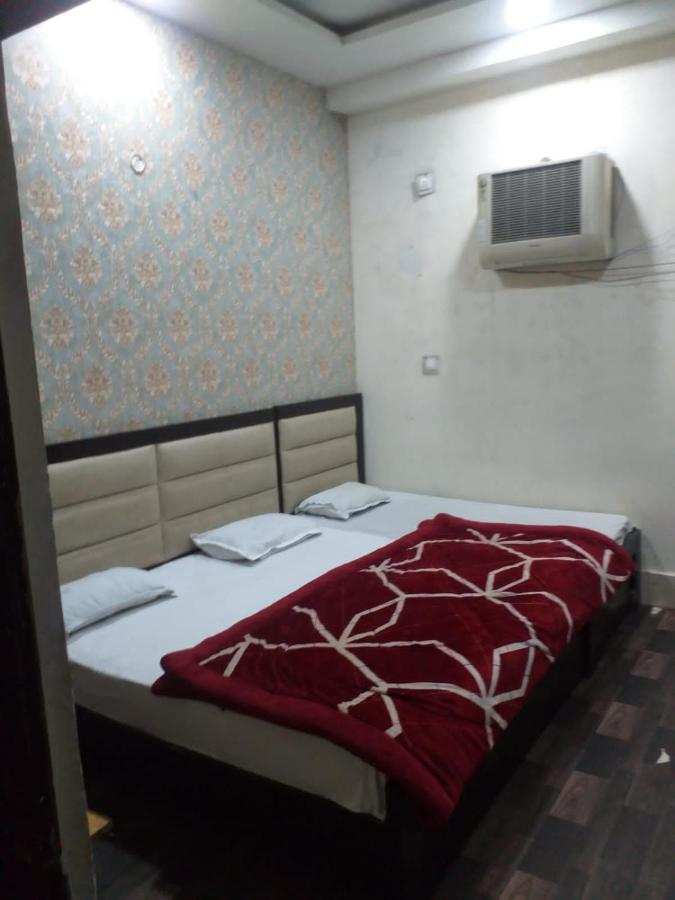 Abhiraj Guest House Mathura Luaran gambar