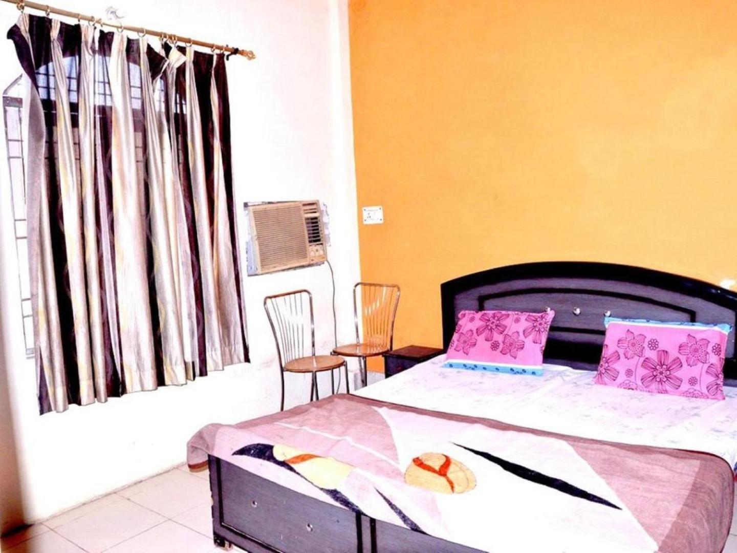Abhiraj Guest House Mathura Luaran gambar