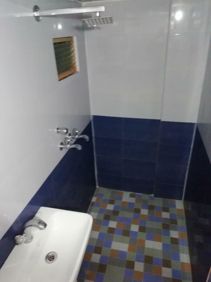 Abhiraj Guest House Mathura Luaran gambar